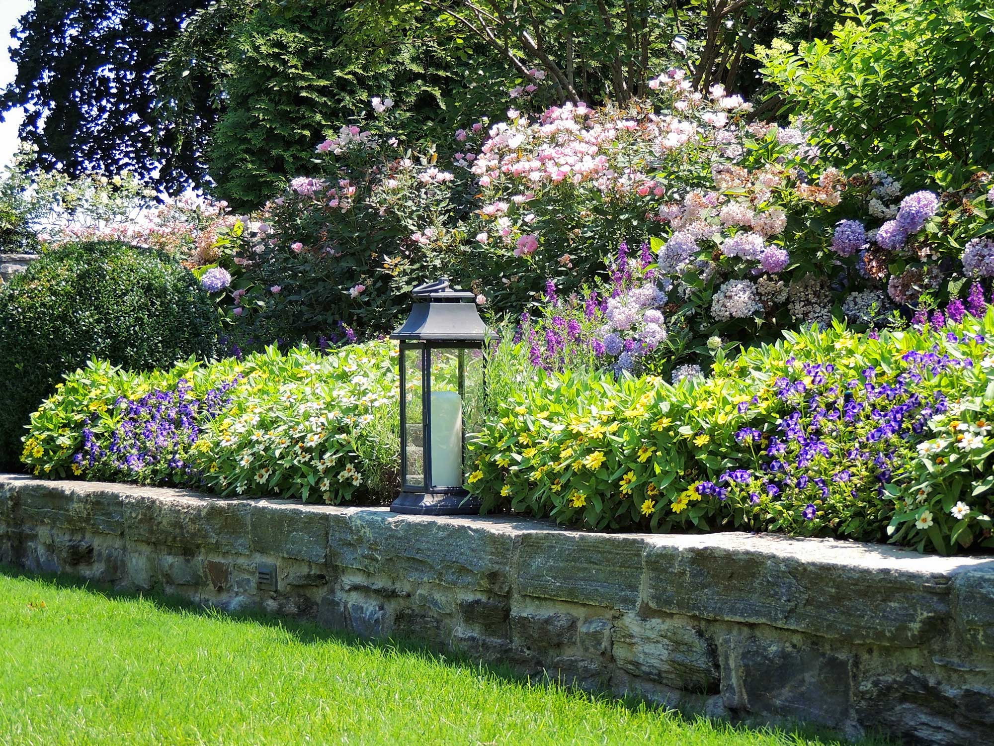 Gladwyne, Pennsylvania Seasonal Planters